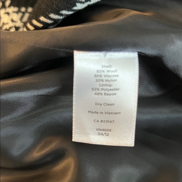 Talbots Classic Black and White Plaid Pea Coat Size 6/8 - Picture 5 of 5